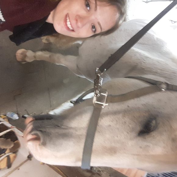 Meet your Posher, Eliza - Picture 1 of 1